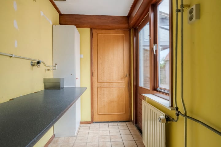 Photo 9 of Frederik Hendrikstraat 38