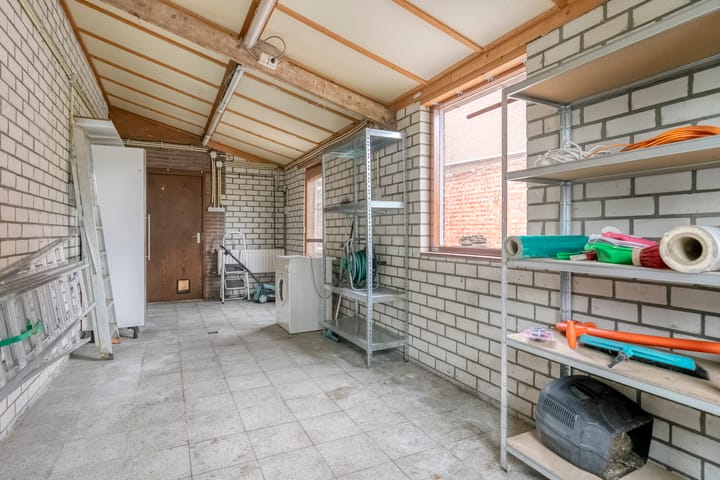 Photo 11 of Frederik Hendrikstraat 38