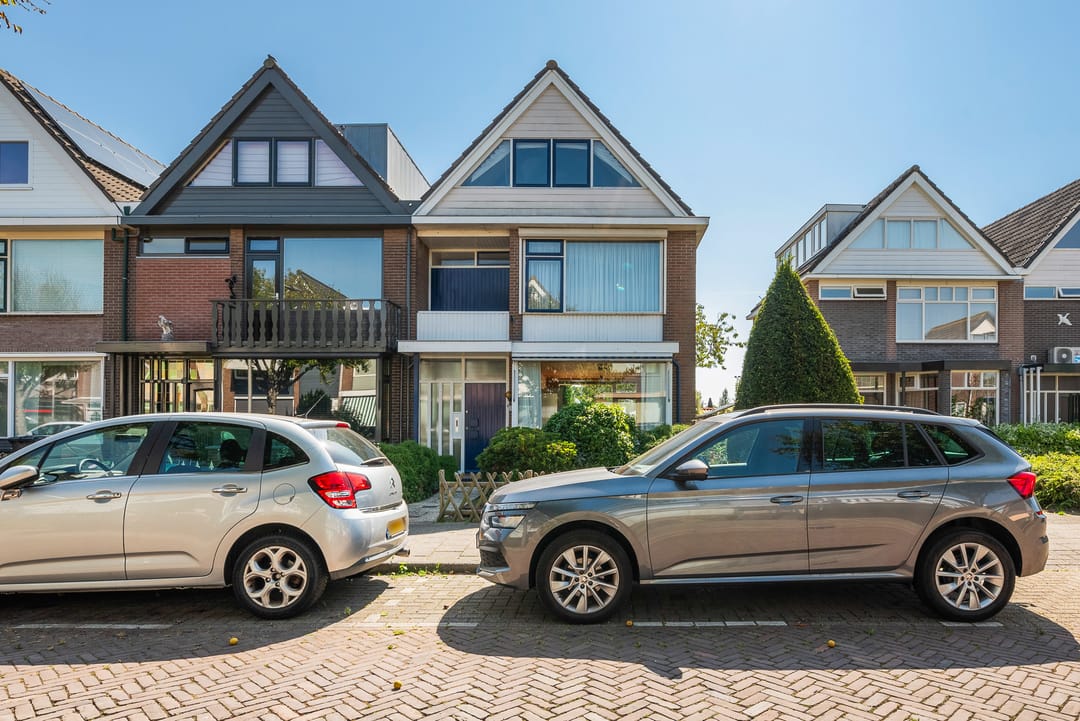 Photo 2 of Voswijckstraat 11