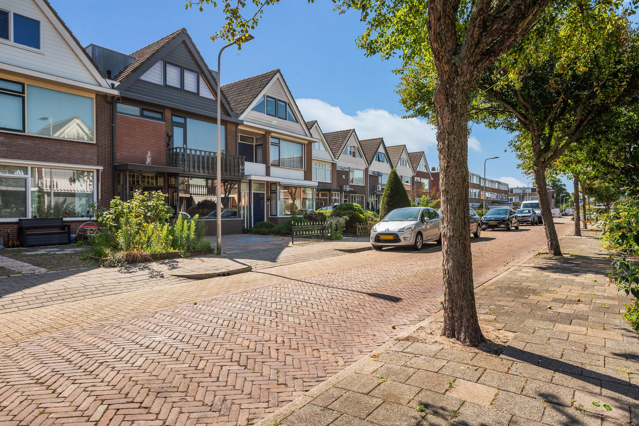 Photo 3 of Voswijckstraat 11