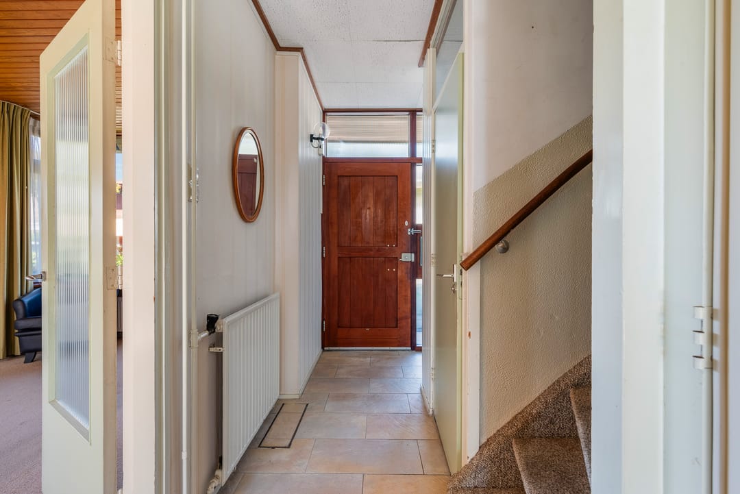 Photo 8 of Voswijckstraat 11