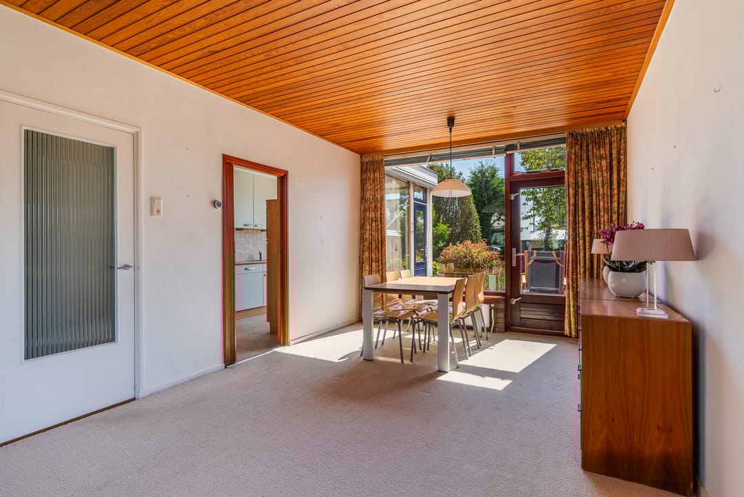 Photo 13 of Voswijckstraat 11