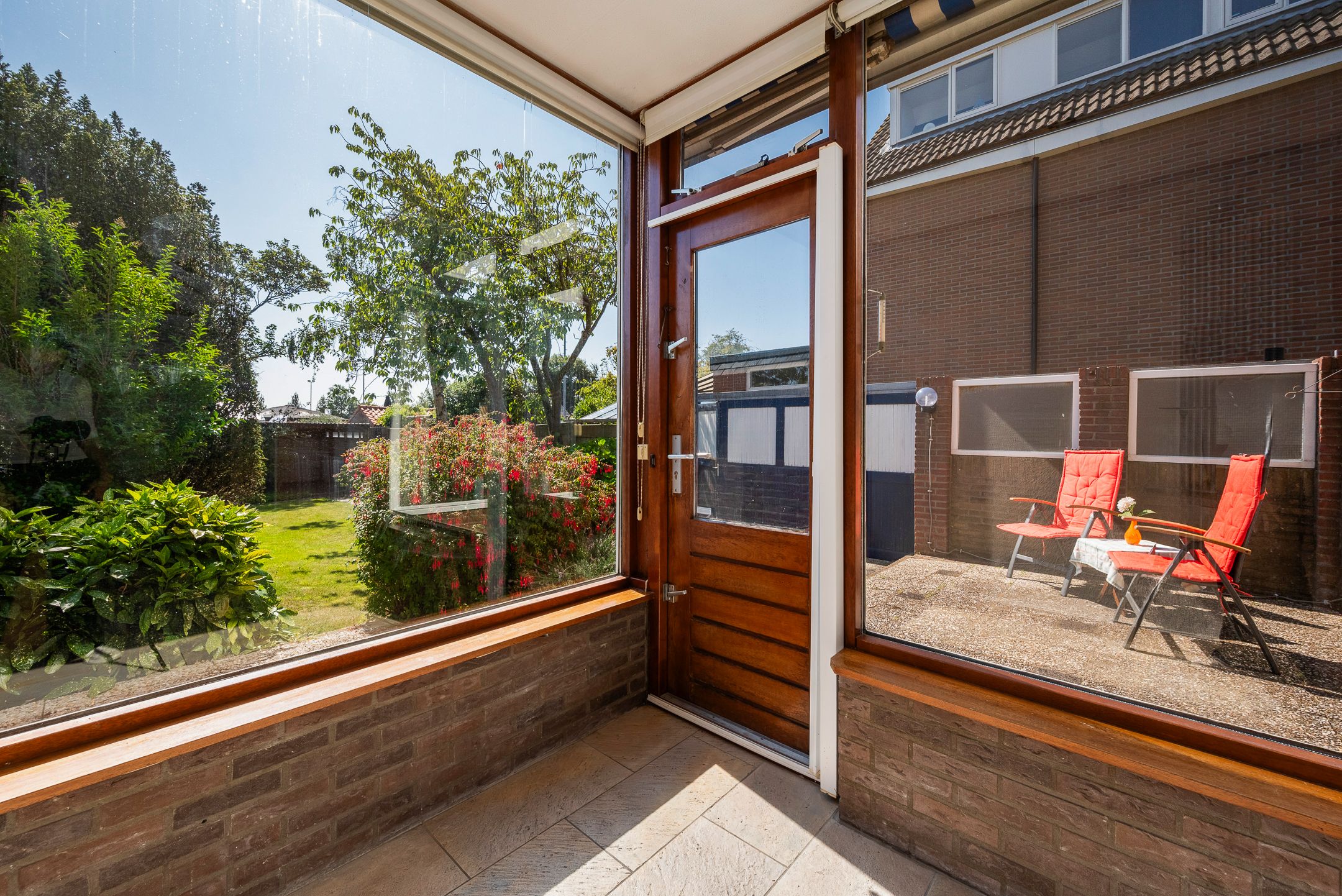 Photo 15 of Voswijckstraat 11