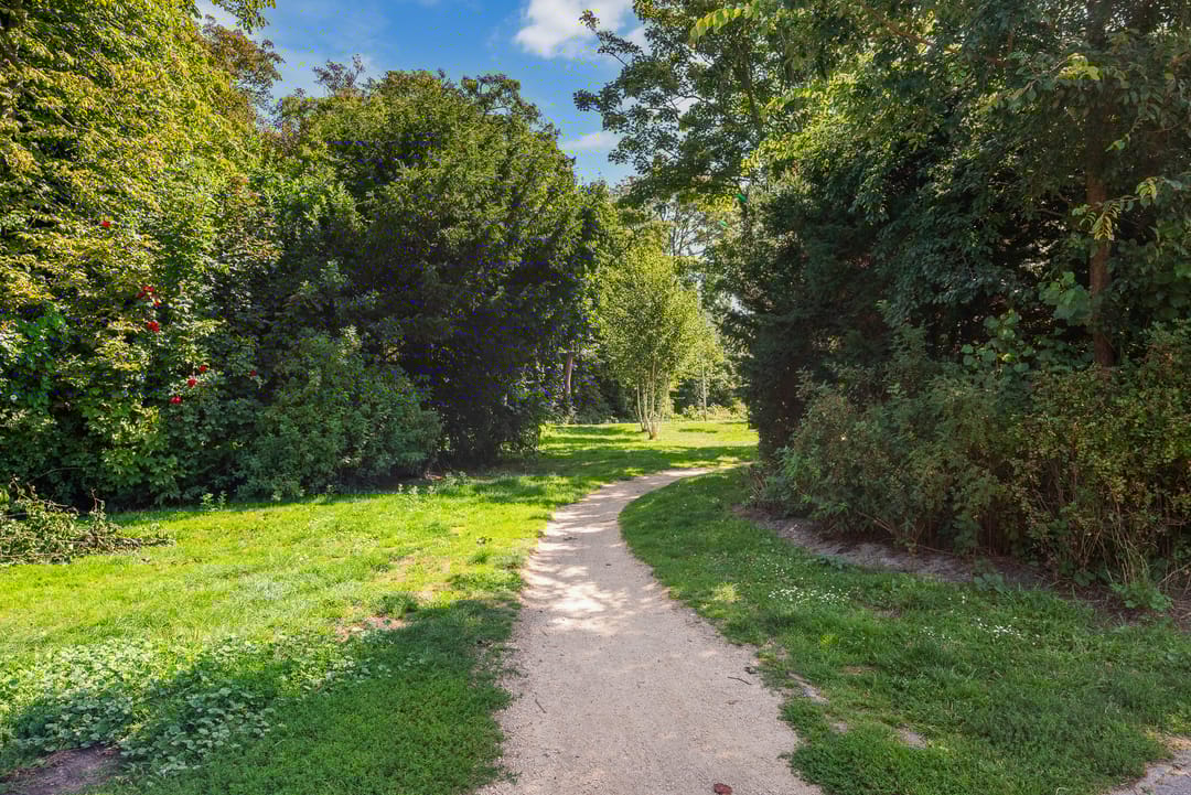 Photo 52 of Voswijckstraat 11