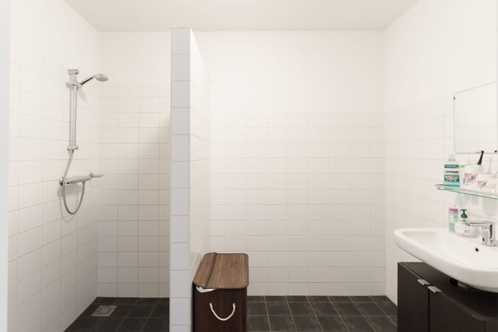 Photo 8 of Van Embdenstraat 146