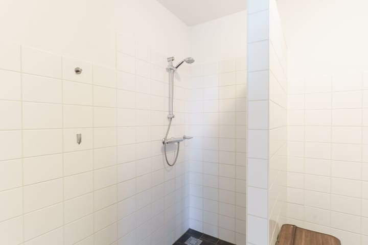 Photo 9 of Van Embdenstraat 146