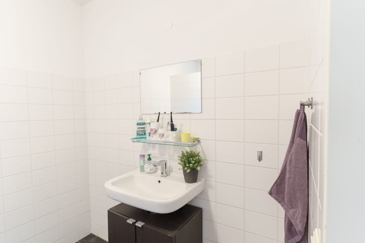 Photo 10 of Van Embdenstraat 146