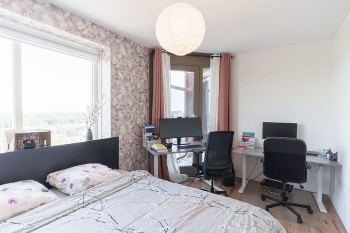 Photo 13 of Van Embdenstraat 146