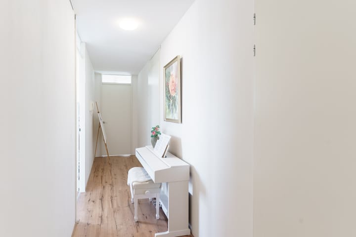 Photo 14 of Van Embdenstraat 146