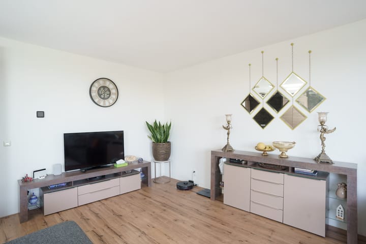 Photo 28 of Van Embdenstraat 146