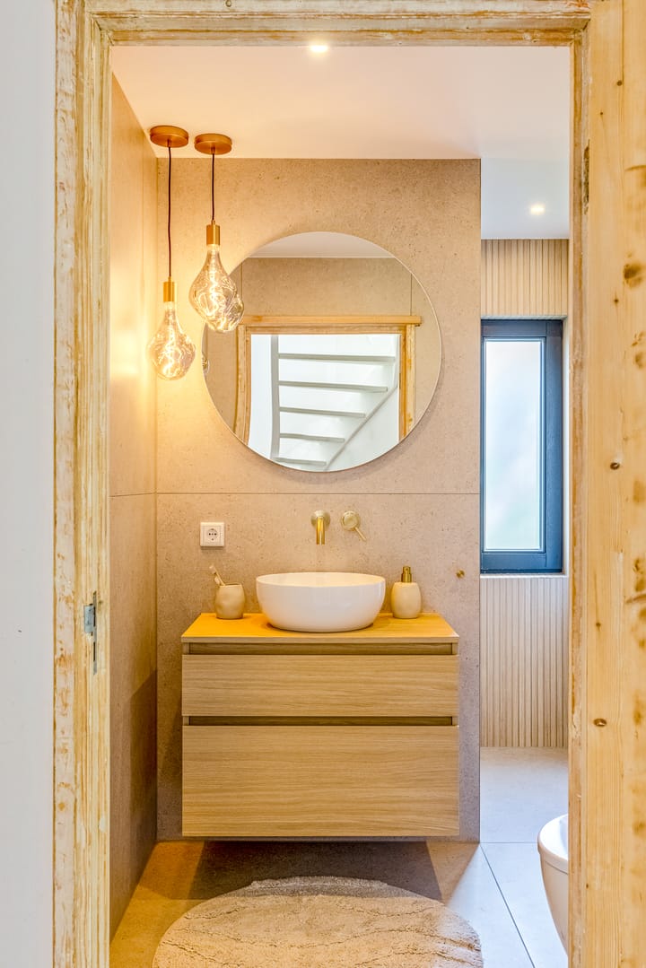 Foto 19 van Witte de Withlaan 12