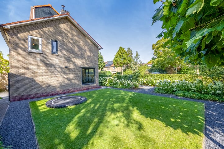 Foto 39 van Witte de Withlaan 12