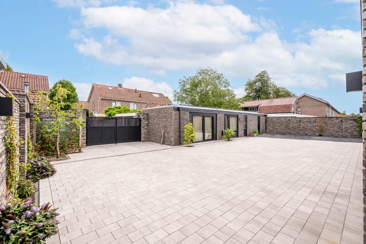 Foto 27 van Burgemeester Ploegmakerslaan 17-B