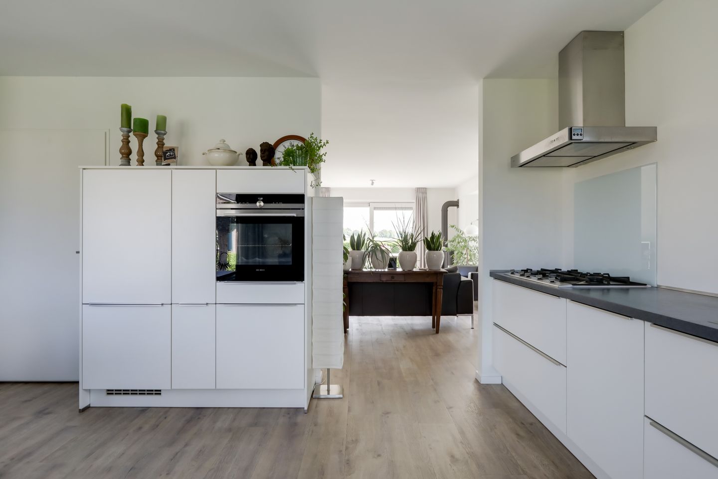 Photo 19 of Antoniusstraat 7