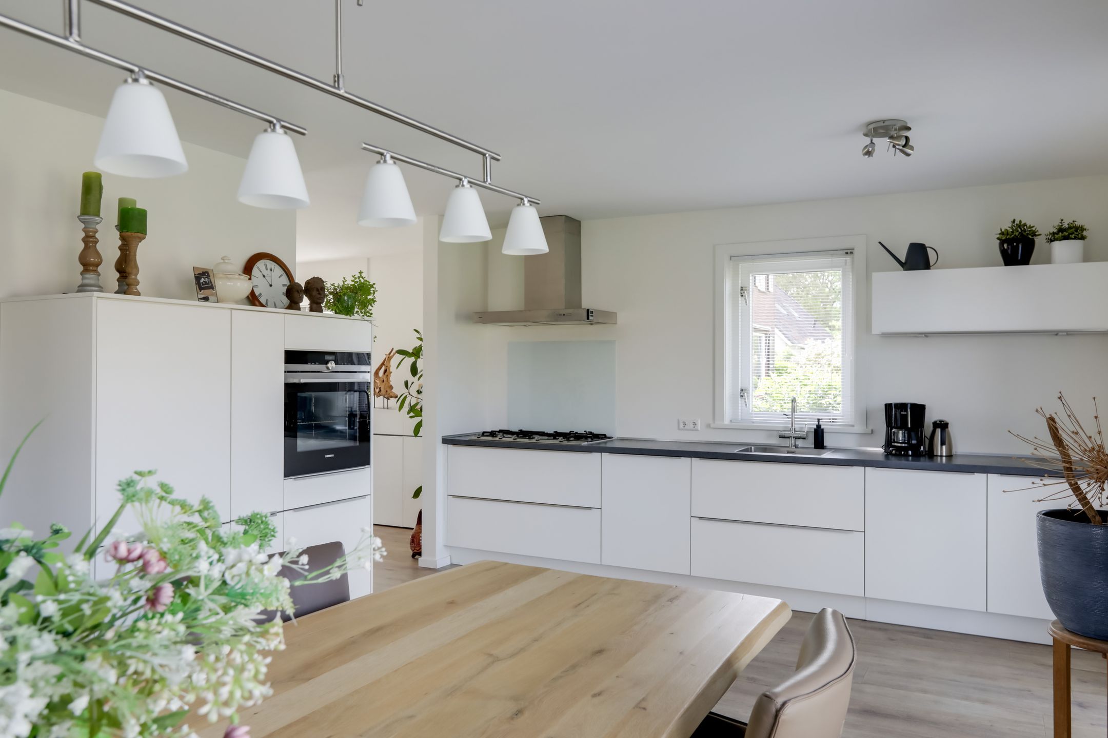 Photo 21 of Antoniusstraat 7