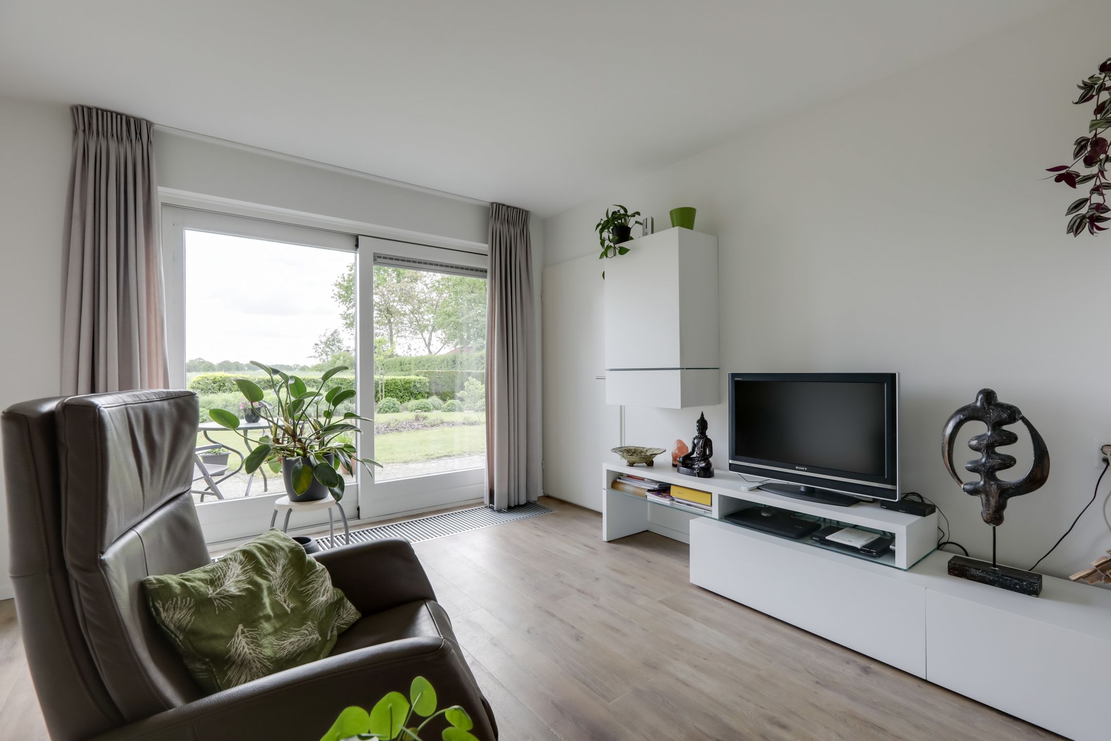 Photo 24 of Antoniusstraat 7