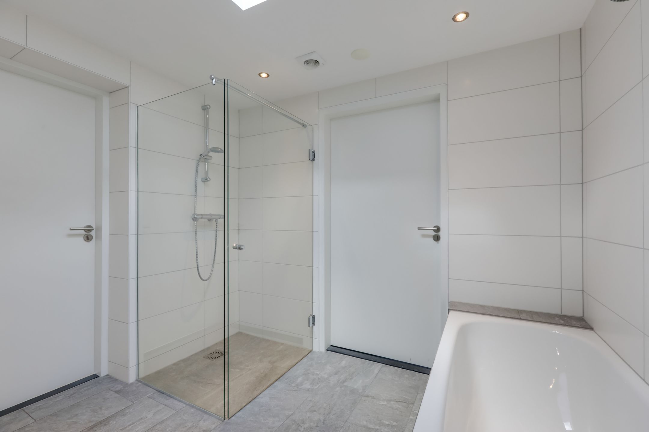 Photo 27 of Antoniusstraat 7