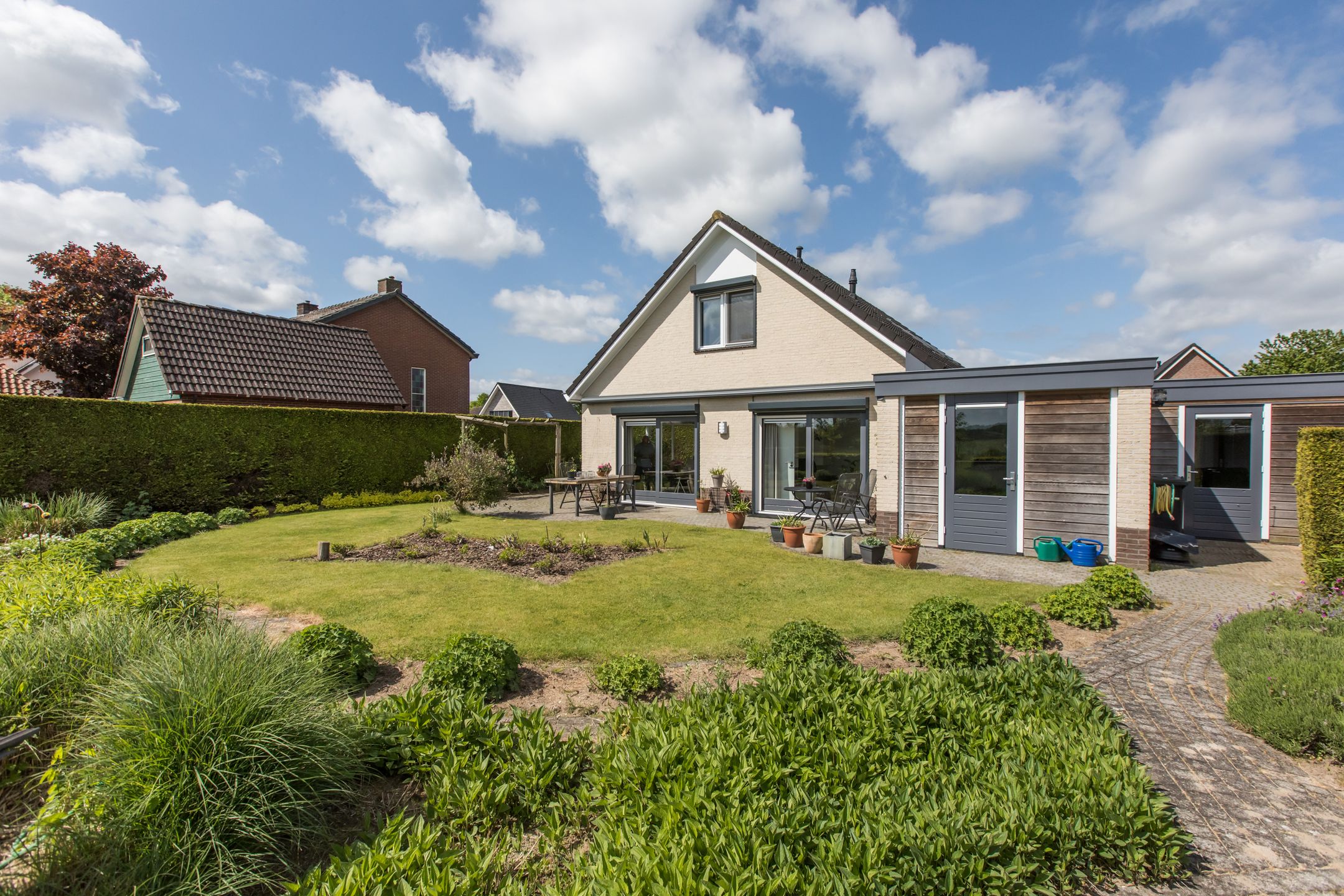 Photo 51 of Antoniusstraat 7