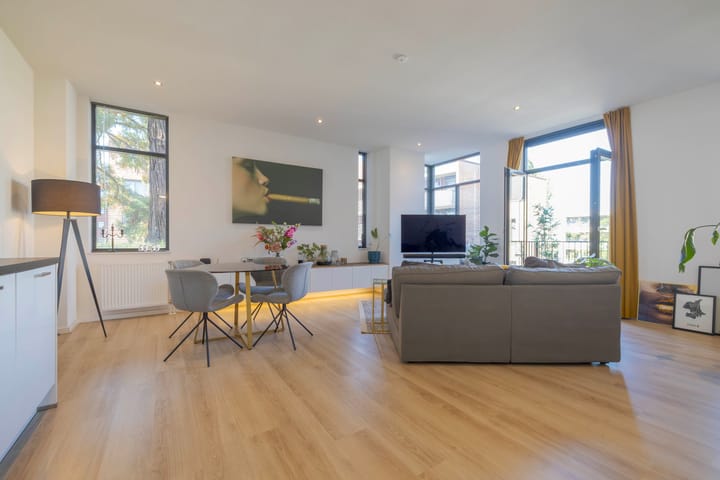 Foto 2 van Velperweg 19-207