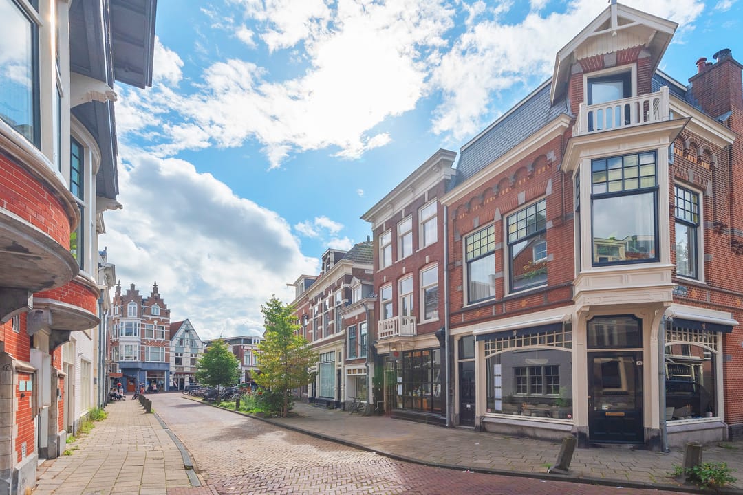 Photo 2 of Nassaustraat 13-B
