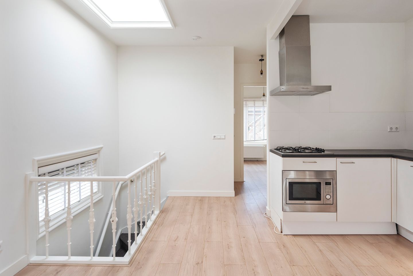 Photo 4 of Nassaustraat 13-B