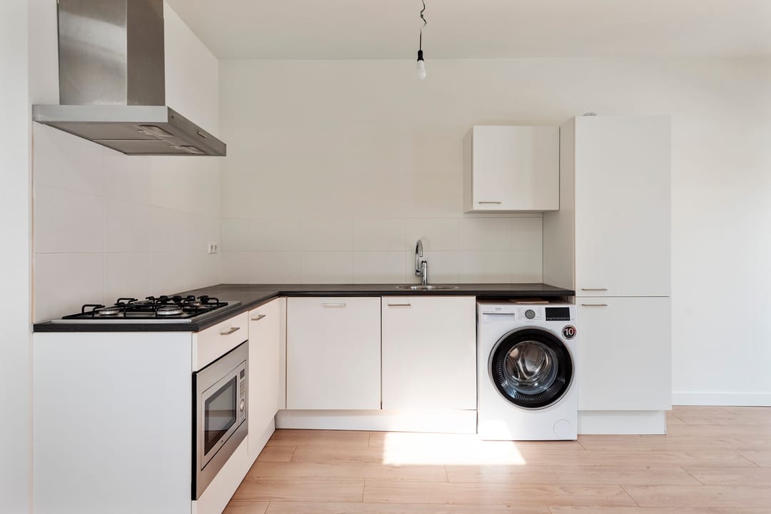 Photo 7 of Nassaustraat 13-B