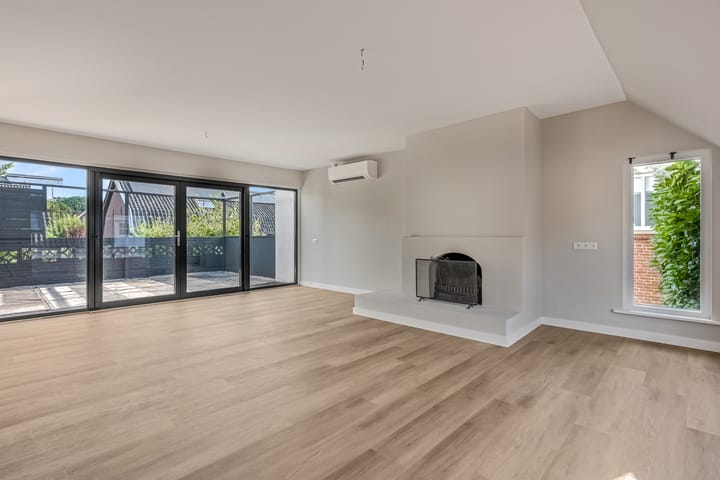 Photo 11 of Overstraat 67-A