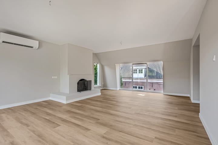 Photo 12 of Overstraat 67-A