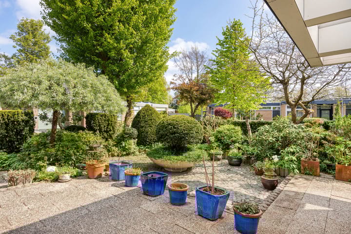 Foto 2 van Dr. J.J. van der Horststraat 3