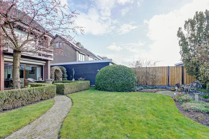 Foto 38 van Nieukerckestraat 115