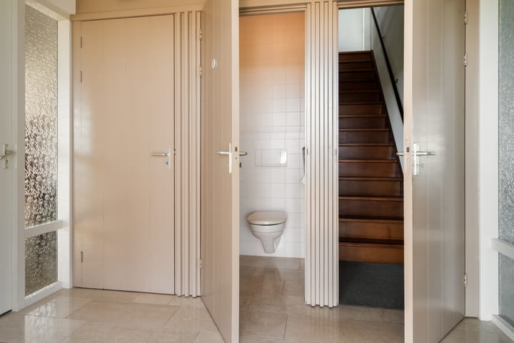 Foto 6 van Lheeweg 9-A