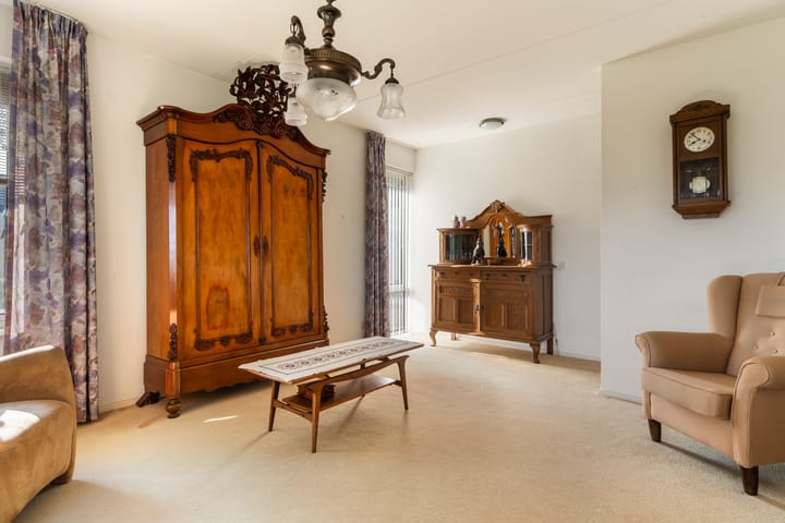 Foto 17 van Lheeweg 9-A