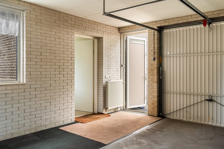 Foto 24 van Lheeweg 9-A