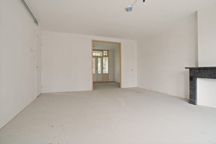 Foto 11 van Henrick de Keijserplein 8-1