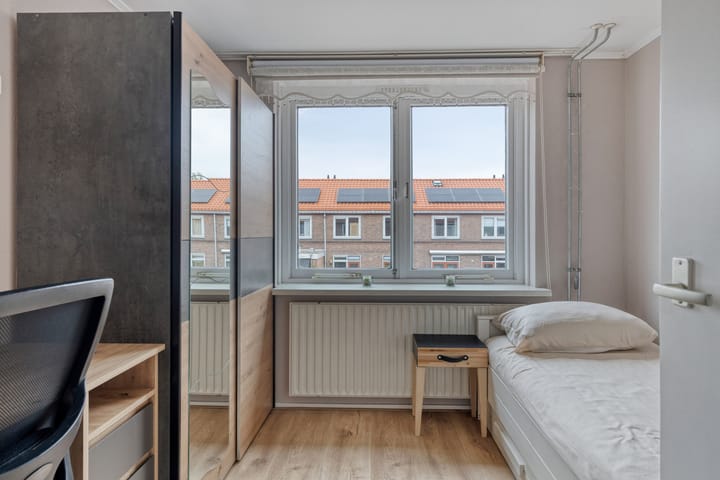 Foto 23 van Van Spilbergenstraat 14