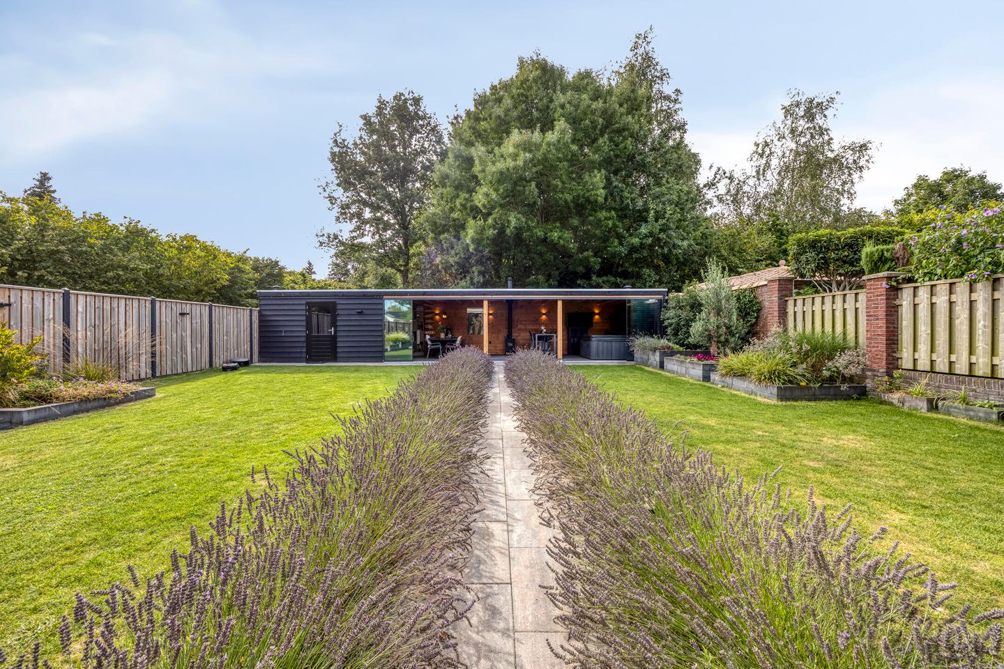 Foto 34 van Donkerstraat 40