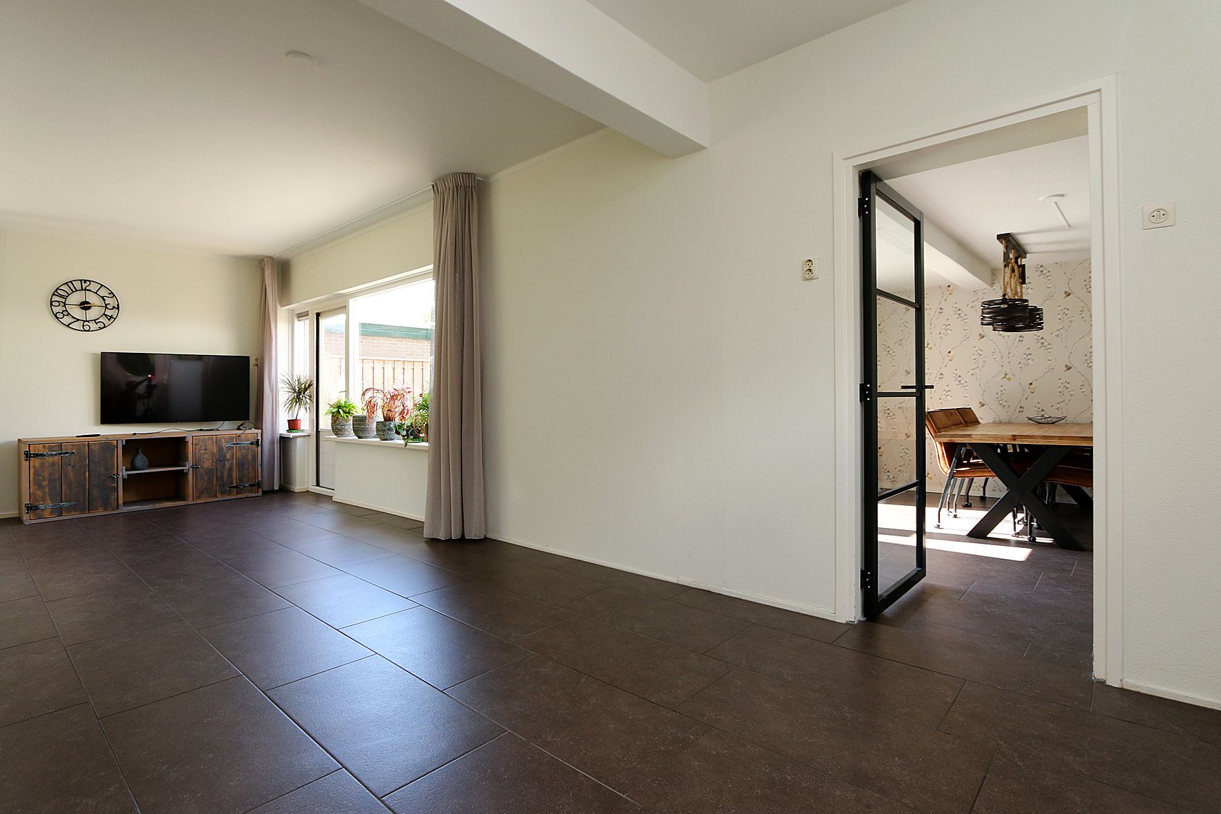 Foto 9 van Esdoornlaan 23