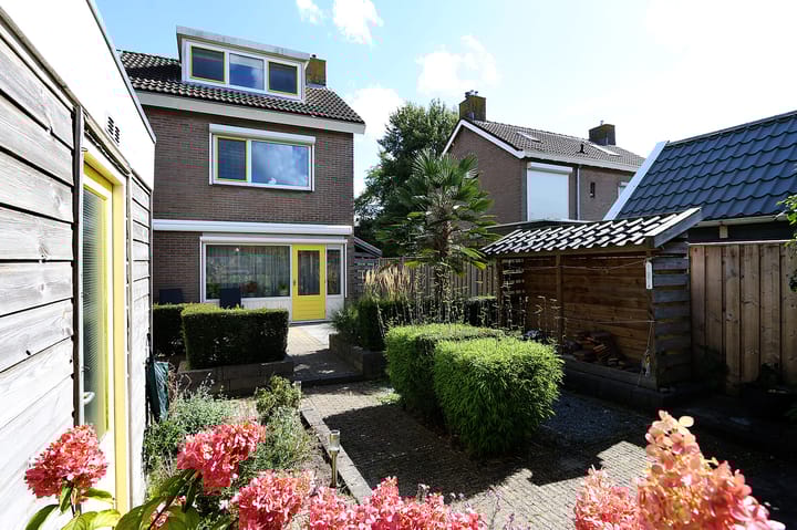 Photo 38 of Esdoornlaan 23