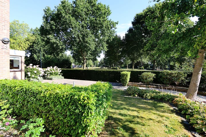 Photo 40 of Esdoornlaan 23