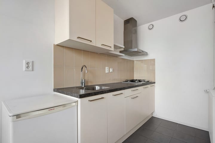 Foto 9 van Nicolaas Beetsplein 107-A