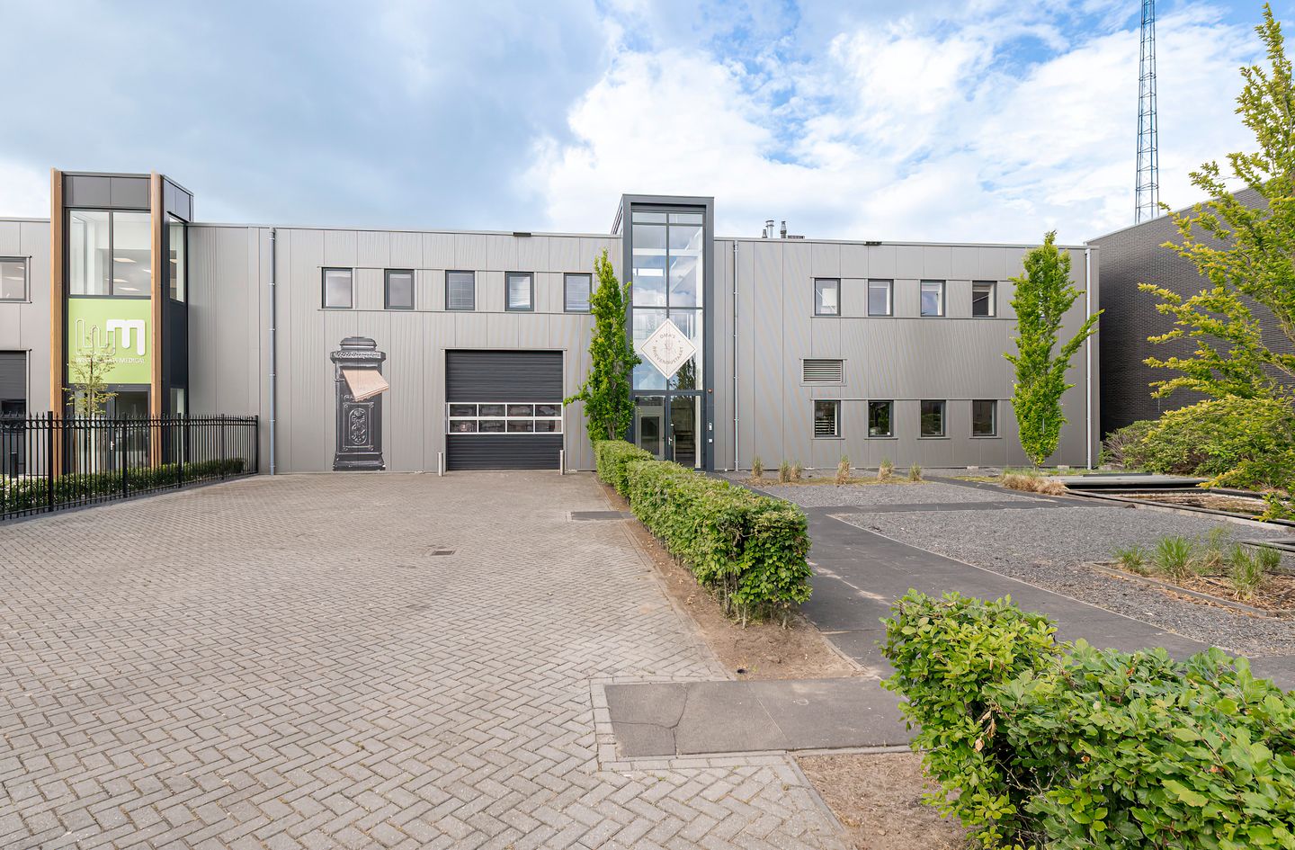 Bekijk foto 1 van Valeton 3-b
