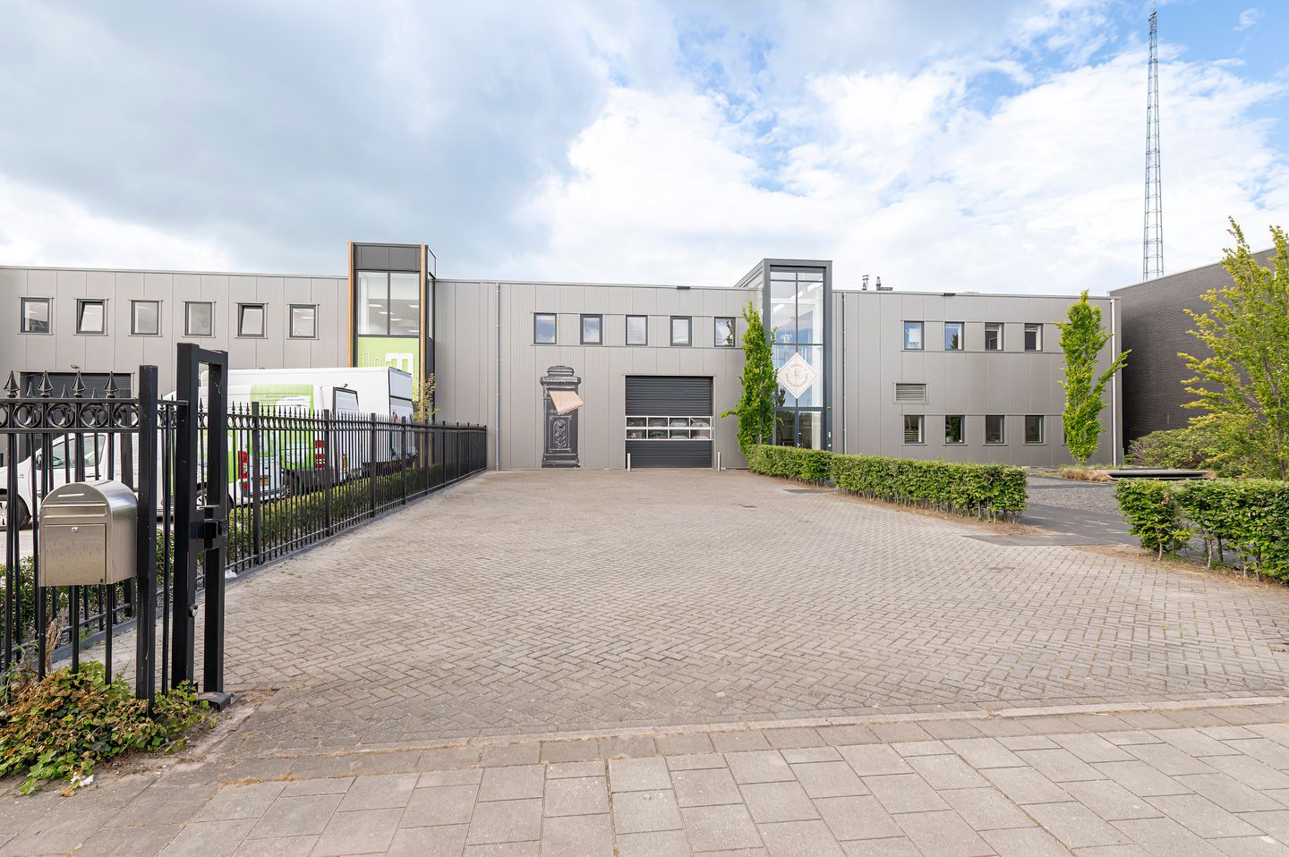 Bekijk foto 2 van Valeton 3-b