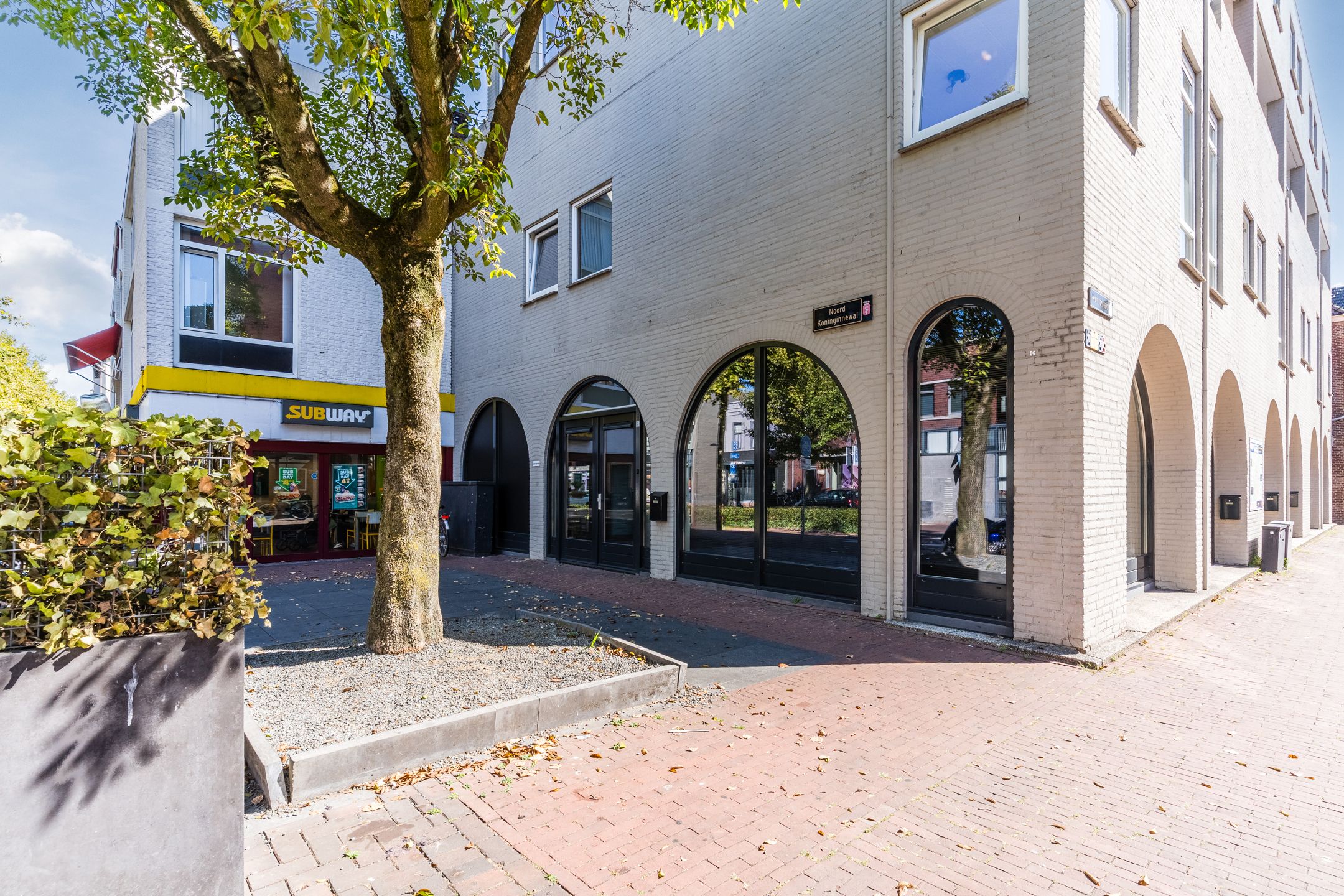 Foto 3 van Noord Koninginnewal 2