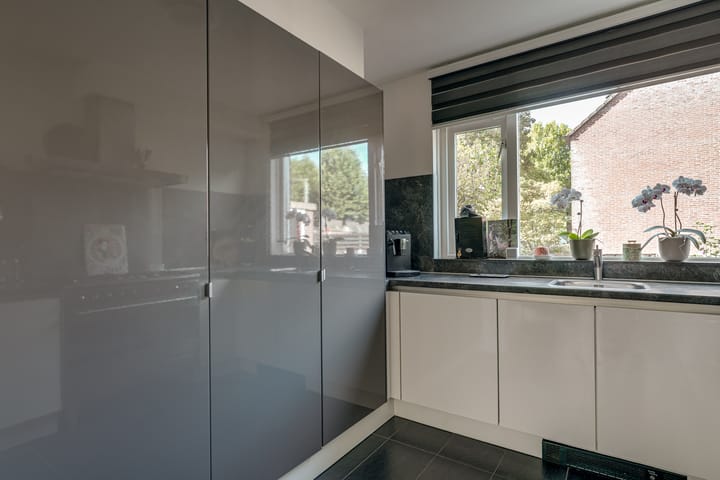 Foto 16 van Mierlostraat 5