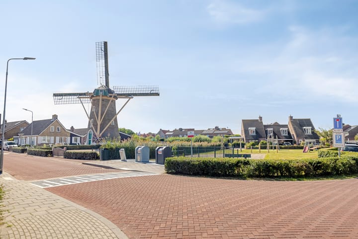 Photo 39 of Sloestraat 15