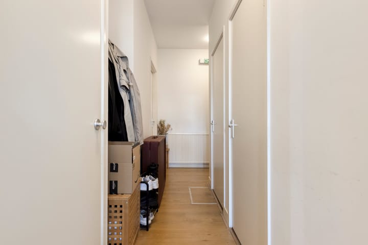 Photo 4 of Spaarnedwarsstraat 7-A