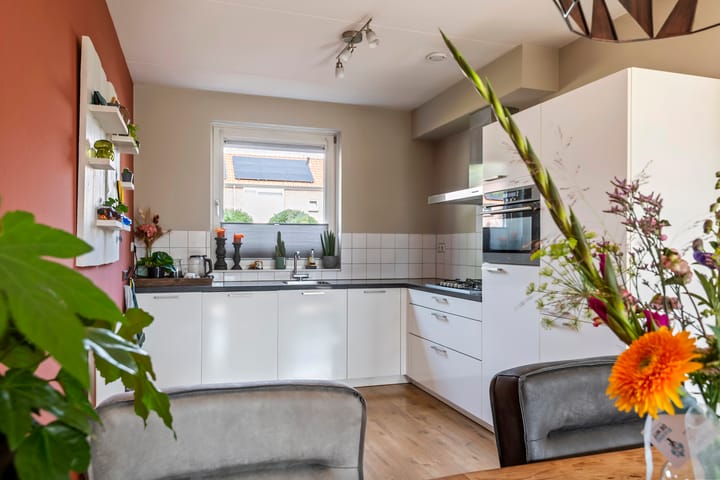 Foto 21 van Lindelaan 1-E