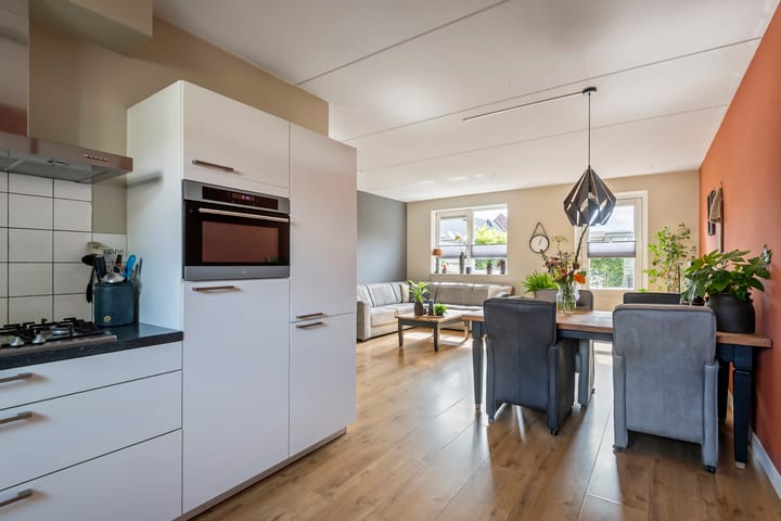 Foto 22 van Lindelaan 1-E