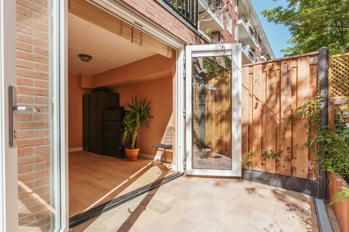 Foto 22 van Trouringhstraat 10-H