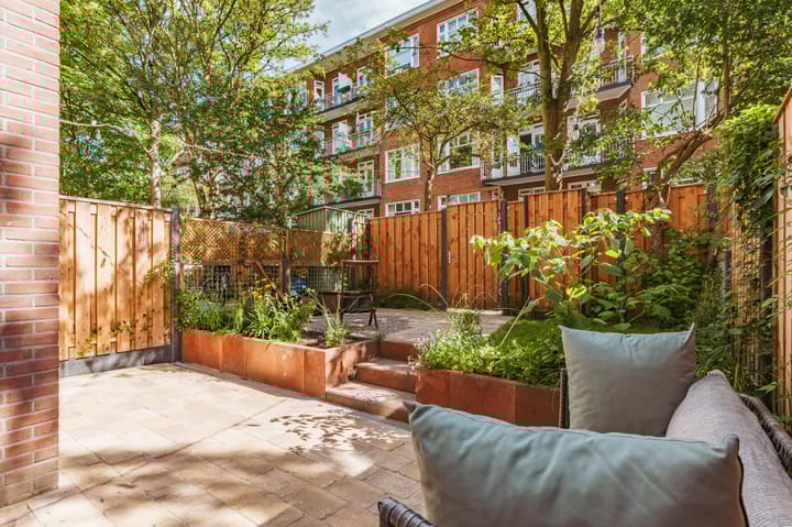 Foto 24 van Trouringhstraat 10-H